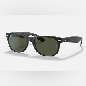 Ray-Ban Classic New Wayfarer RB2132 Matte Black/Green Rubber Sunglasses